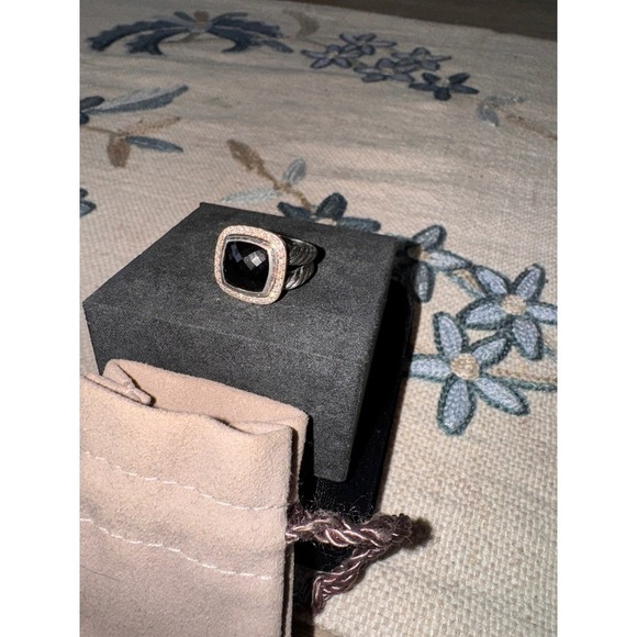 David Yurman Albion Ring
Sterling Silver Black Onyx Diamonds, SZ 6 - Picture 5 of 12